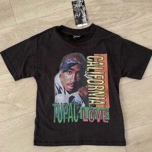 Graphic T-Shirt  NWT Kids Tupac “California Love” Graphic Tee – Size 5